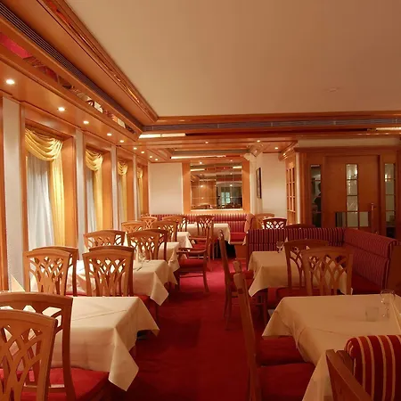 Krone Hotel 3*